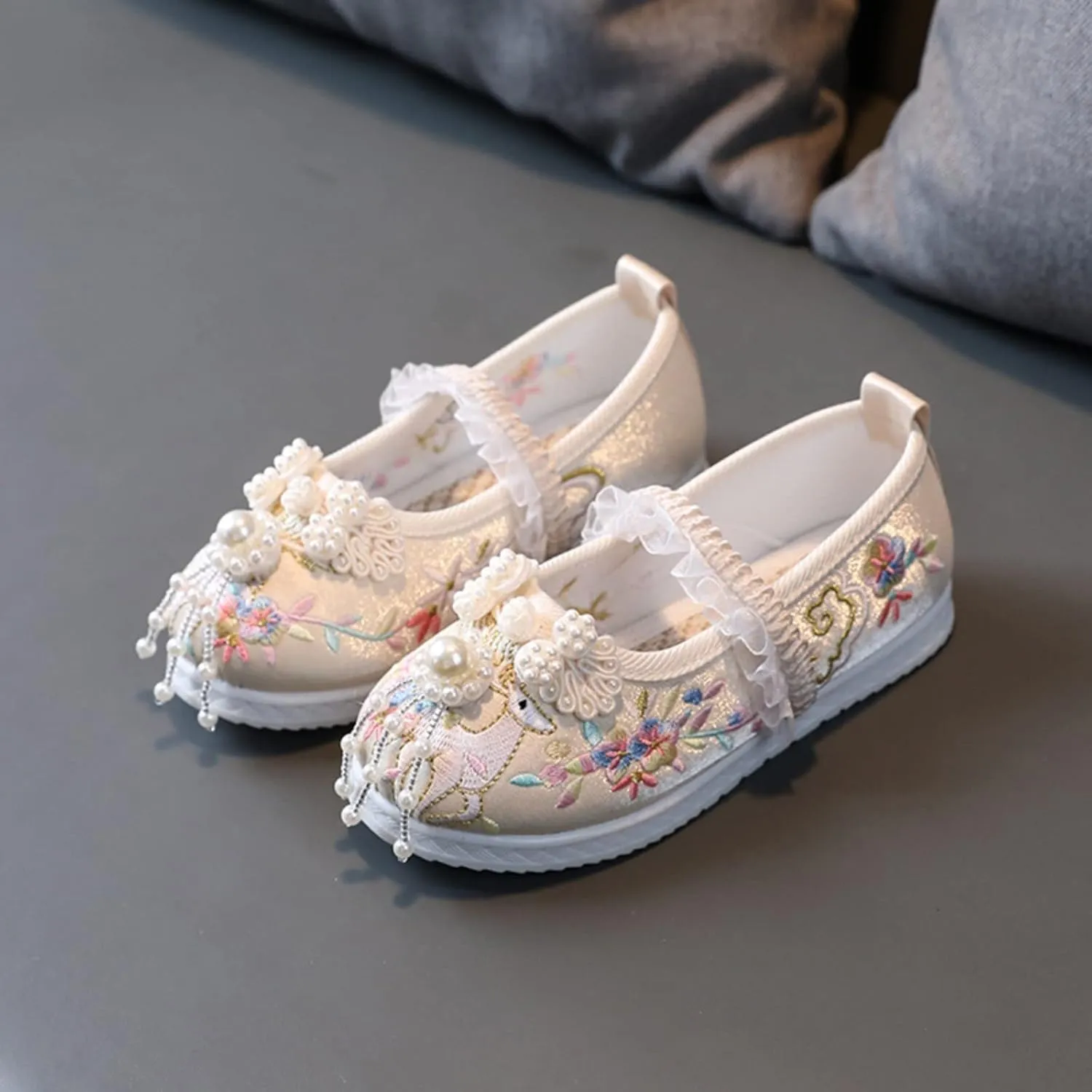 New Girls Handmade Hanfu Shoes Children Embroidered Shoes Shoes Baby Antique Costume Performance Shoes Girls Heels