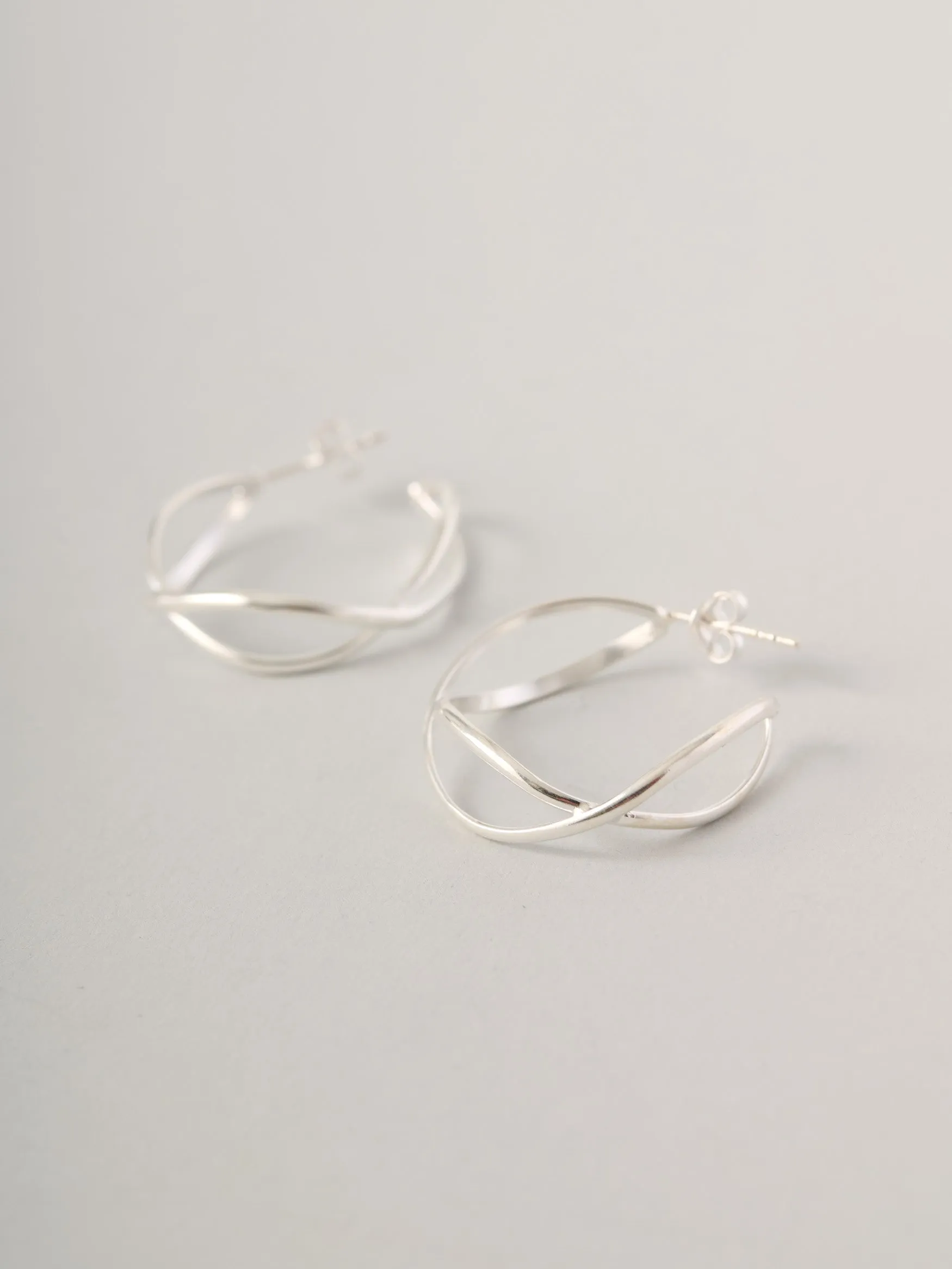 Sterling Silver Loose Wave Hoop Earrings