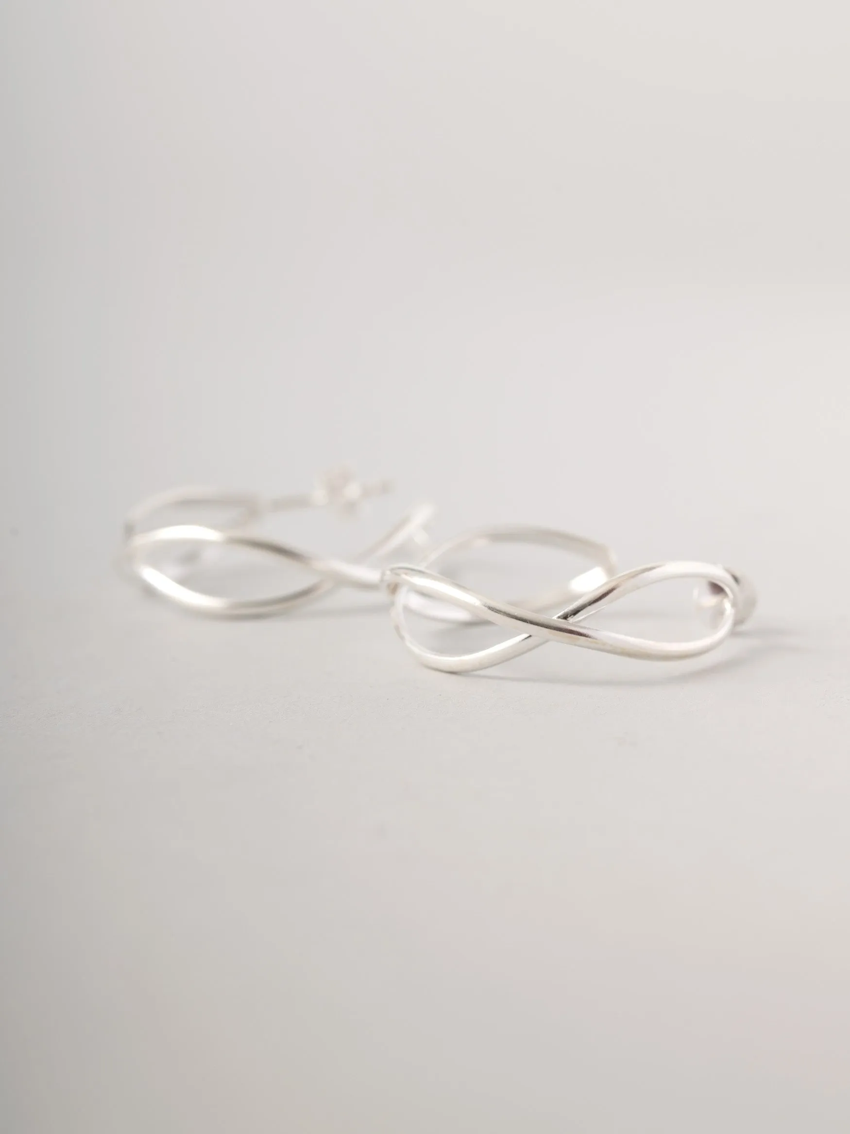 Sterling Silver Loose Wave Hoop Earrings